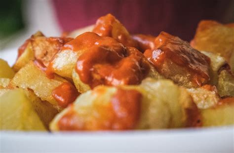 How to make Authentic Spanish Patatas Bravas Recipe ️.